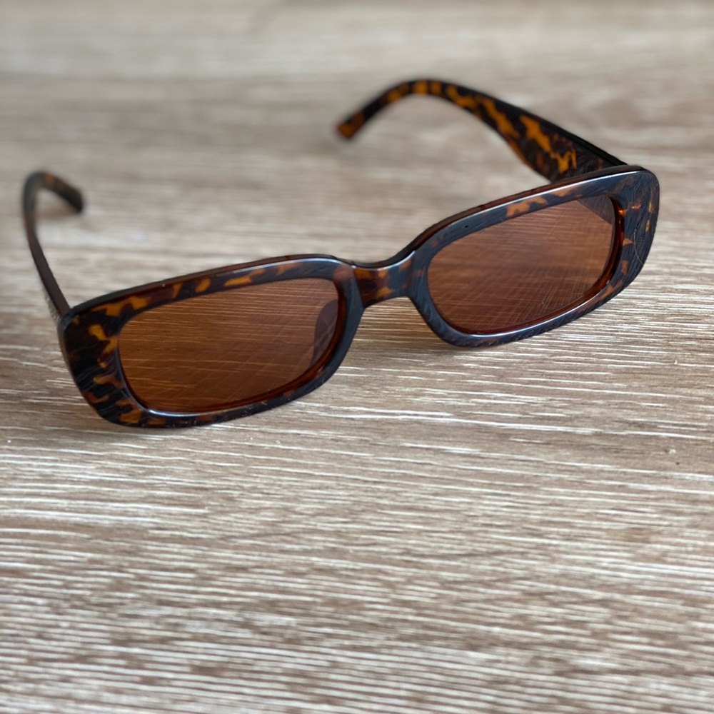 Rectangle Brown Tortoise Shell Acrylic Sunglasses - image 4